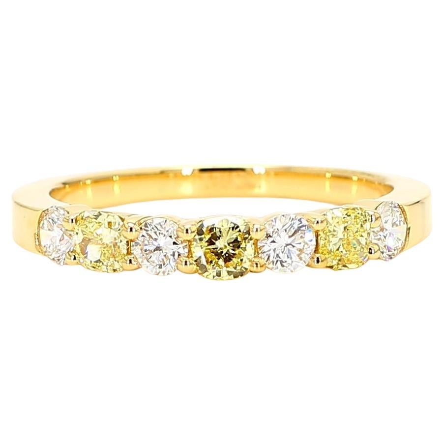 Natürlicher gelber Diamant im Kissenschliff 0.90 Karat TW Gold Cocktail-Ring
