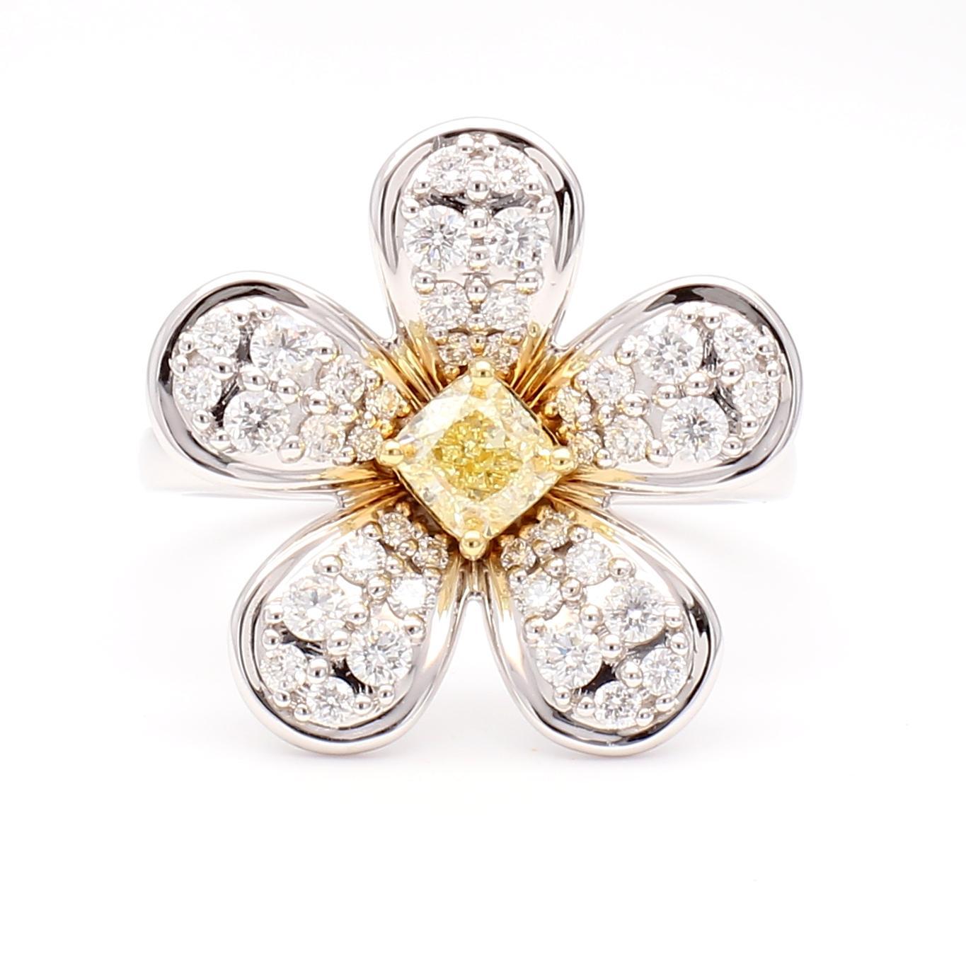 Contemporain Bague cocktail en or jaune naturel taille coussin de 1,01 carat TW en vente