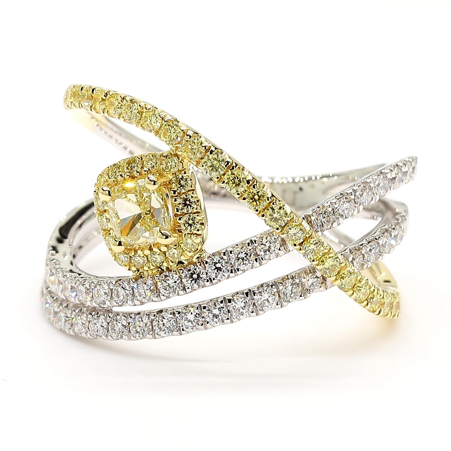 Contemporain Bague cocktail en or jaune naturel taille coussin de 1.03 carat TW en vente