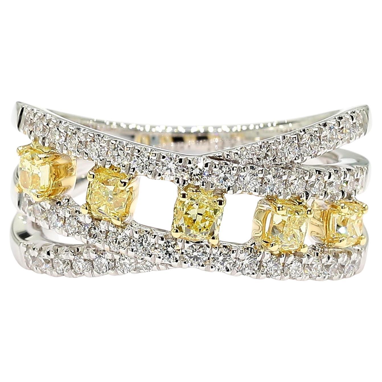 Natürlicher gelber Diamant im Kissenschliff 1.09 Karat TW Gold Cocktail-Ring