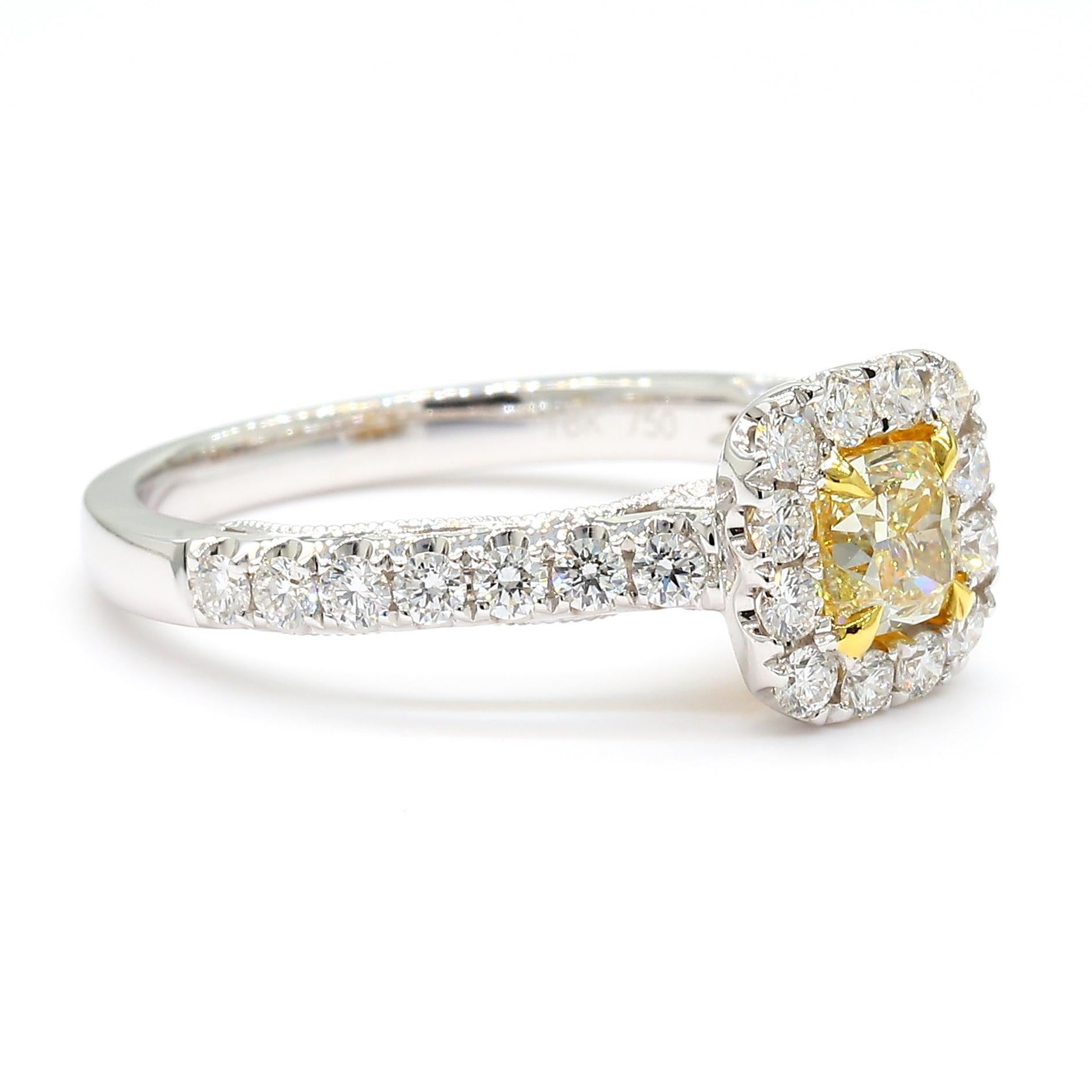 Taille coussin Bague cocktail en or jaune naturel taille coussin de 1.11 carat TW en vente
