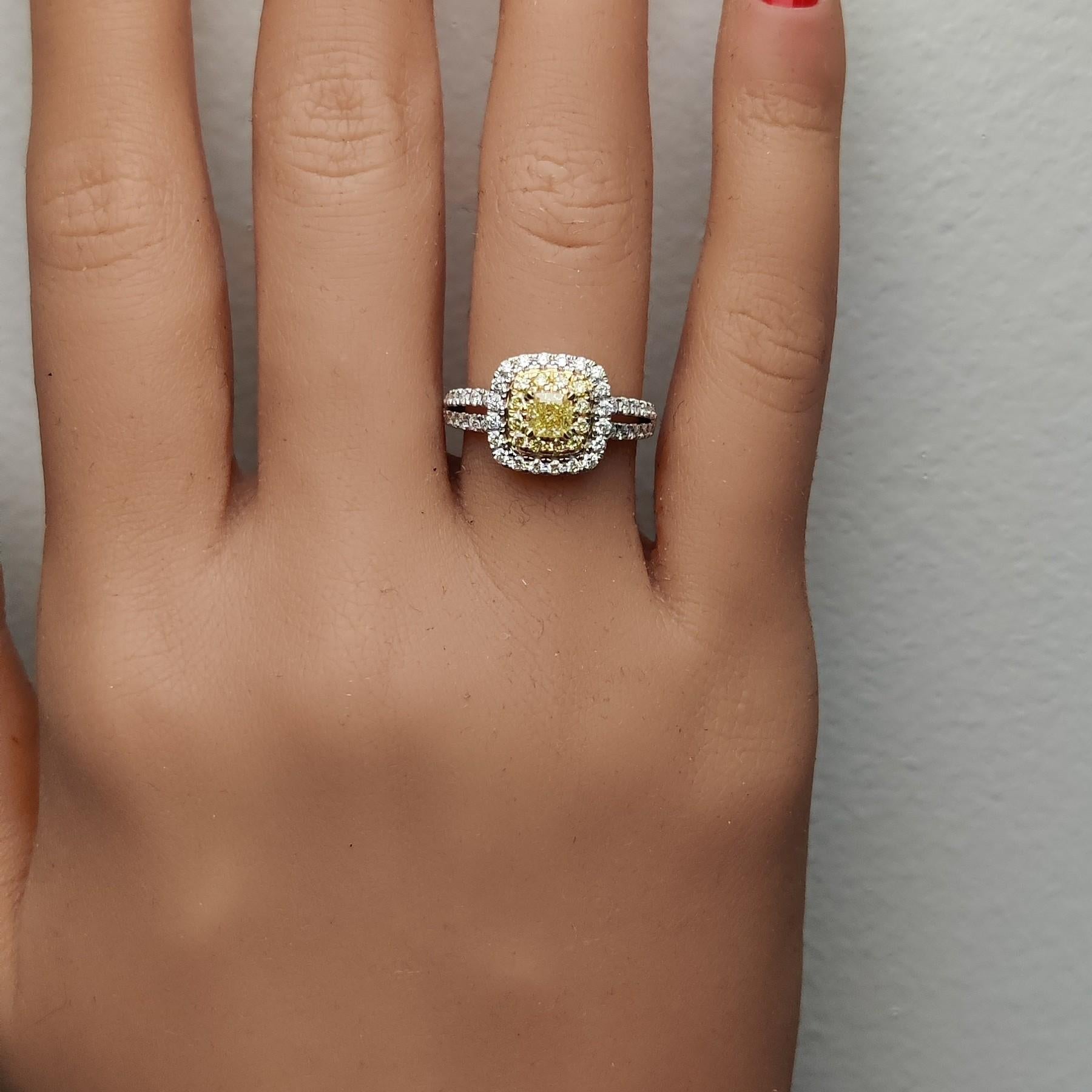 Natural Yellow Cushion Diamond 1.11 Carat TW Gold Cocktail Ring In New Condition For Sale In New York, NY