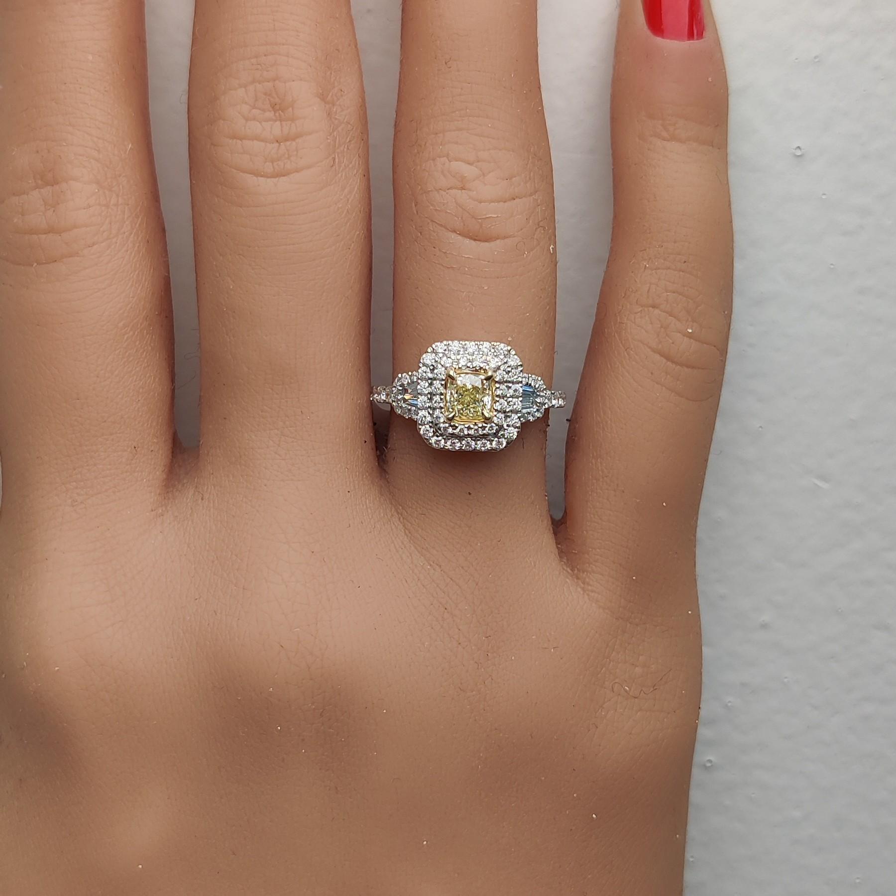 Natural Yellow Cushion Diamond 1.14 Carat TW Gold Cocktail Ring In New Condition For Sale In New York, NY