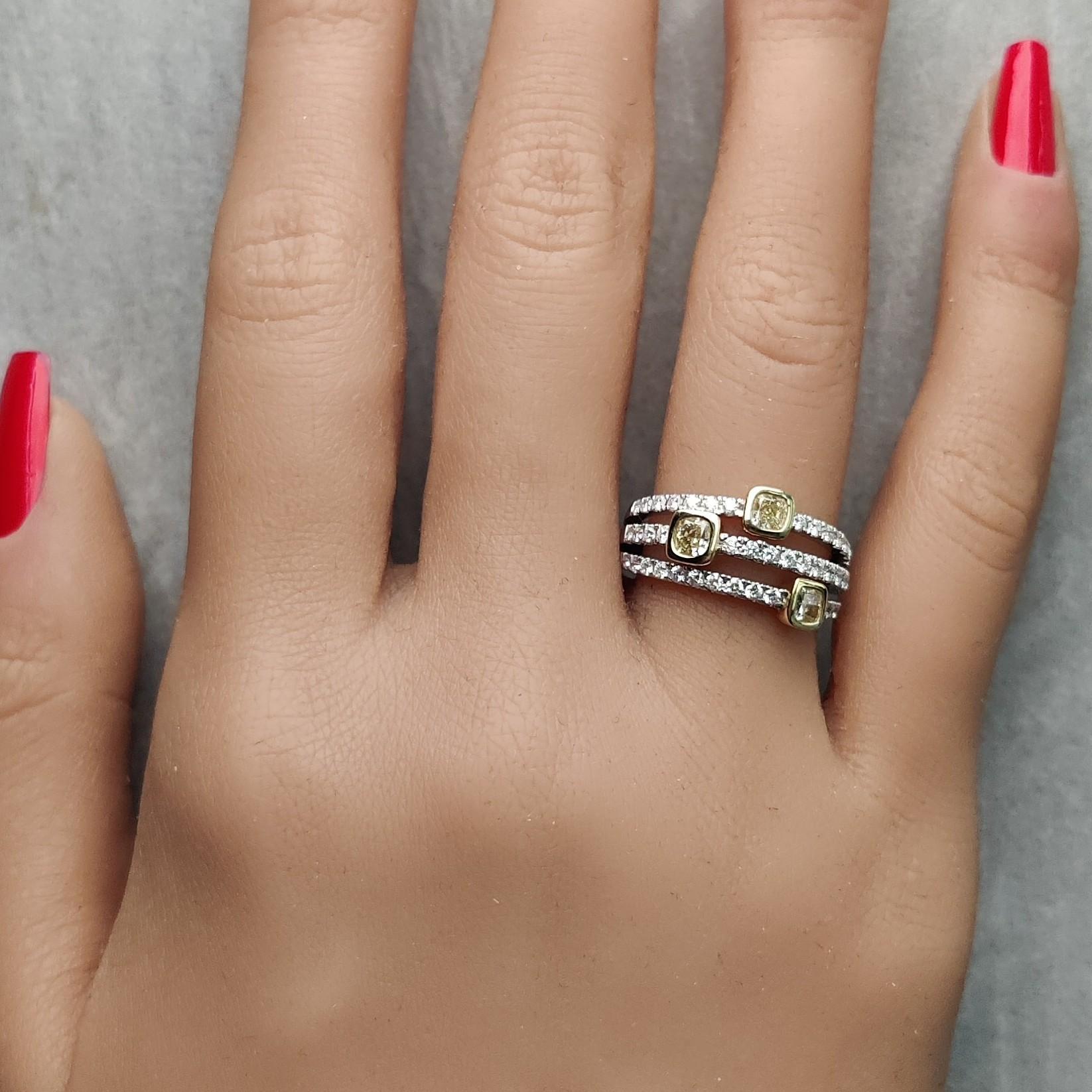 Bague cocktail en or jaune naturel taille coussin de 1.20 carats poids total Neuf - En vente à New York, NY