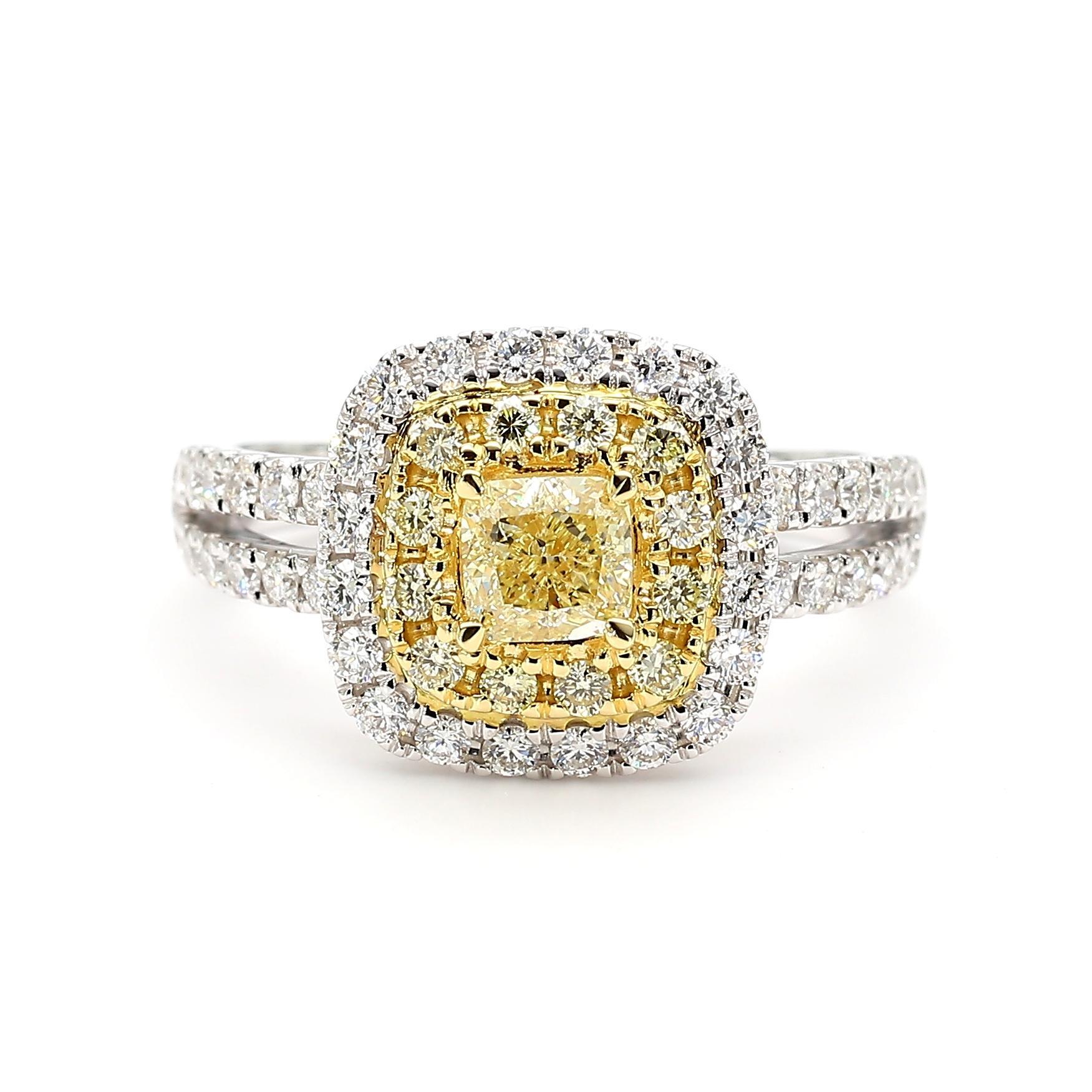 Contemporain Bague cocktail en platine avec diamant jaune naturel taille coussin de 1.22 carat poids total en vente