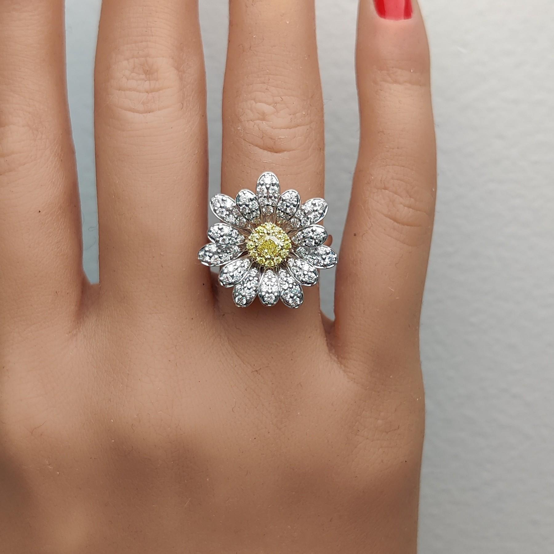 Bague cocktail en or jaune naturel taille coussin de 1.23 carat TW Neuf - En vente à New York, NY