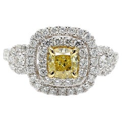 Anello da cocktail in oro giallo Nature con diamante a cuscino da 1.49 carati TW