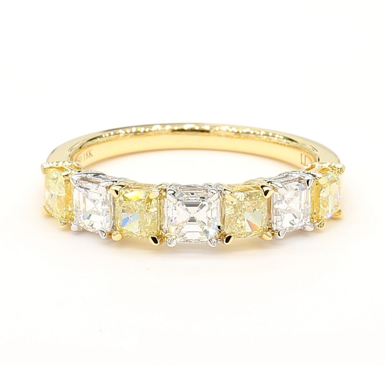 Contemporain Bague cocktail en or jaune naturel taille coussin de 1.53 carats poids total en vente
