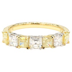 Natürlicher gelber Diamant im Kissenschliff 1.53 Karat TW Gold Cocktail-Ring