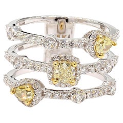 Anello da cocktail in oro giallo Nature con diamante a cuscino da 1.54 carati TW