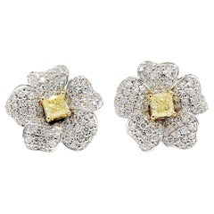 Boucles d'oreilles en or avec diamant coussin de 1.56 carat TW de couleur naturelle jaune