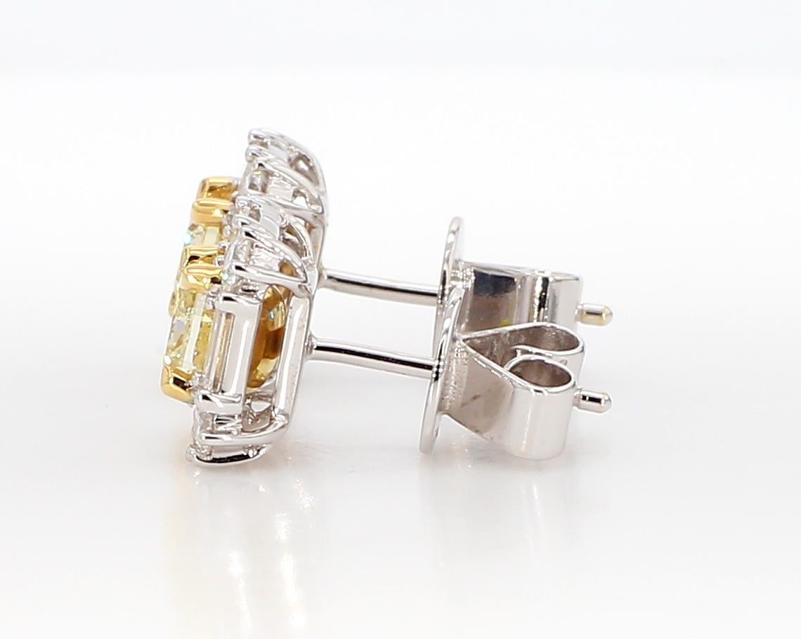 Natürlicher gelber Diamant im Kissenschliff 1.73 Karat TW Gold-Ohrstecker im Zustand „Neu“ in New York, NY