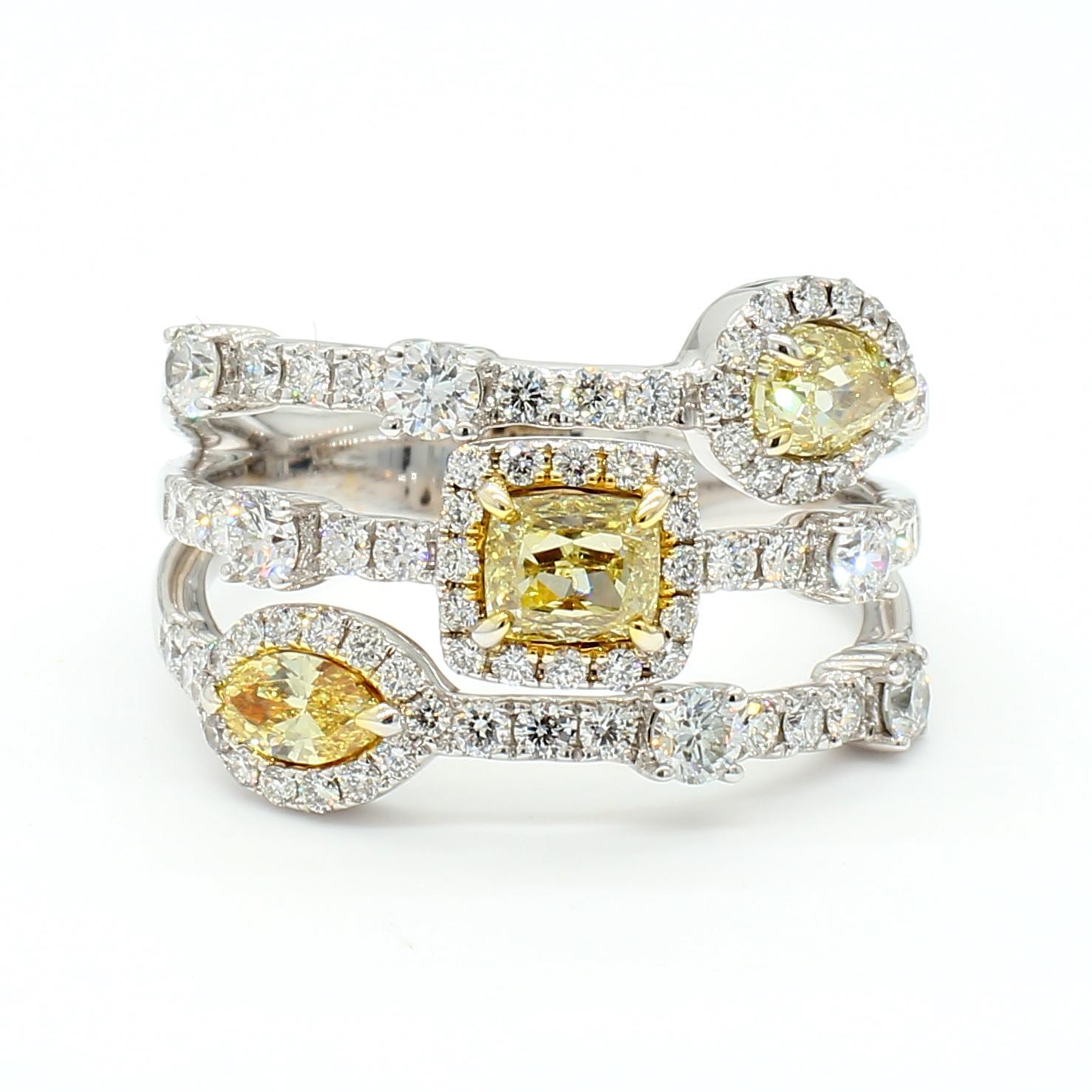 Contemporain Bague cocktail en or jaune naturel taille coussin de 2.22 carat TW en vente