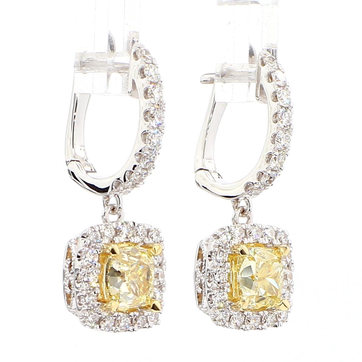 Taille coussin Pendants d'oreilles en or jaune naturel taille coussin de 2.35 carat poids total en vente