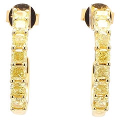 Orecchini a goccia in oro giallo con diamante giallo naturale a cuscino da 2,56 carati TW
