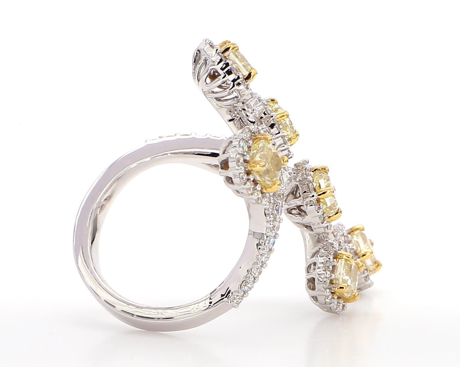 Natural Yellow Cushion Diamond 3.20 Carat TW Gold Cocktail Band For Sale 3