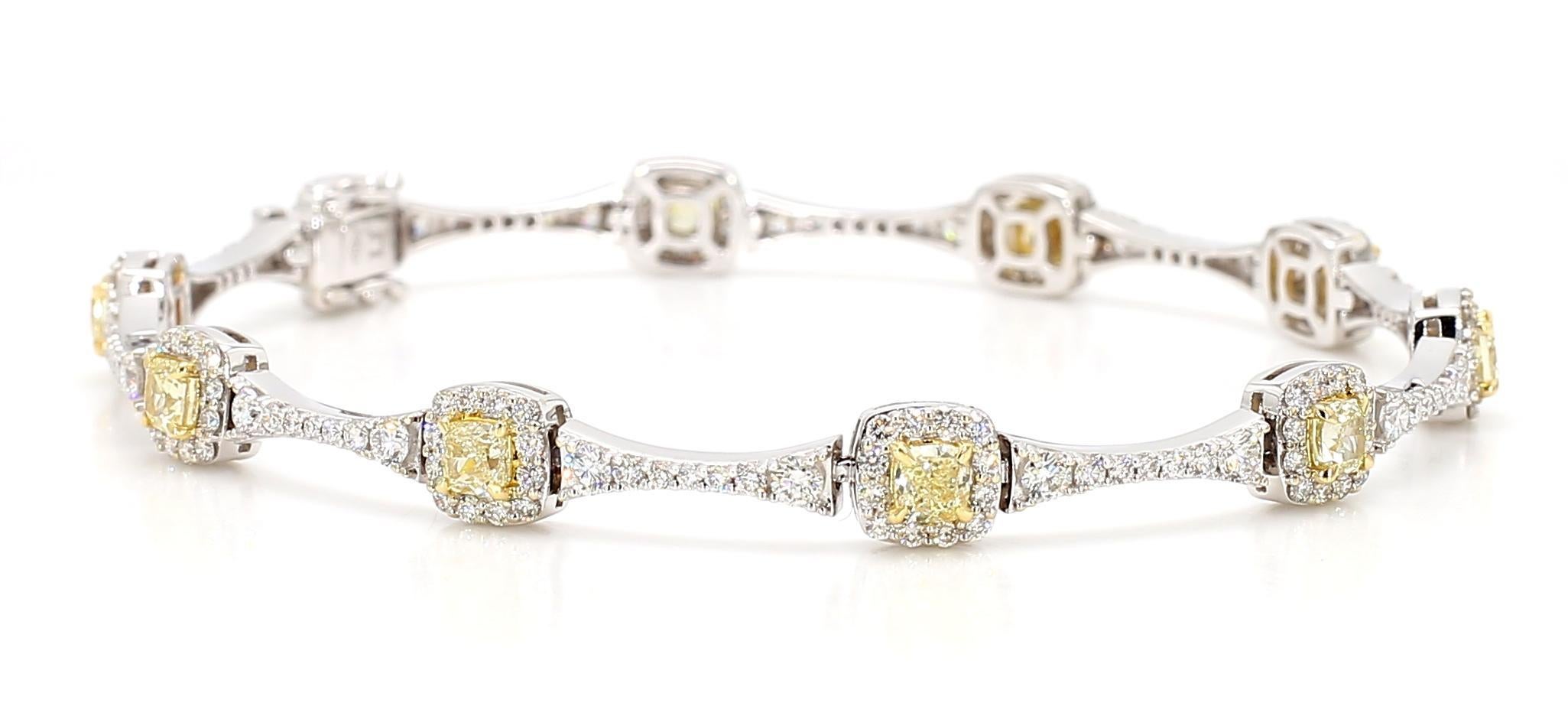 Taille coussin Bracelet tennis en or jaune naturel avec diamants taille coussin de 5.26 carats poids total en vente