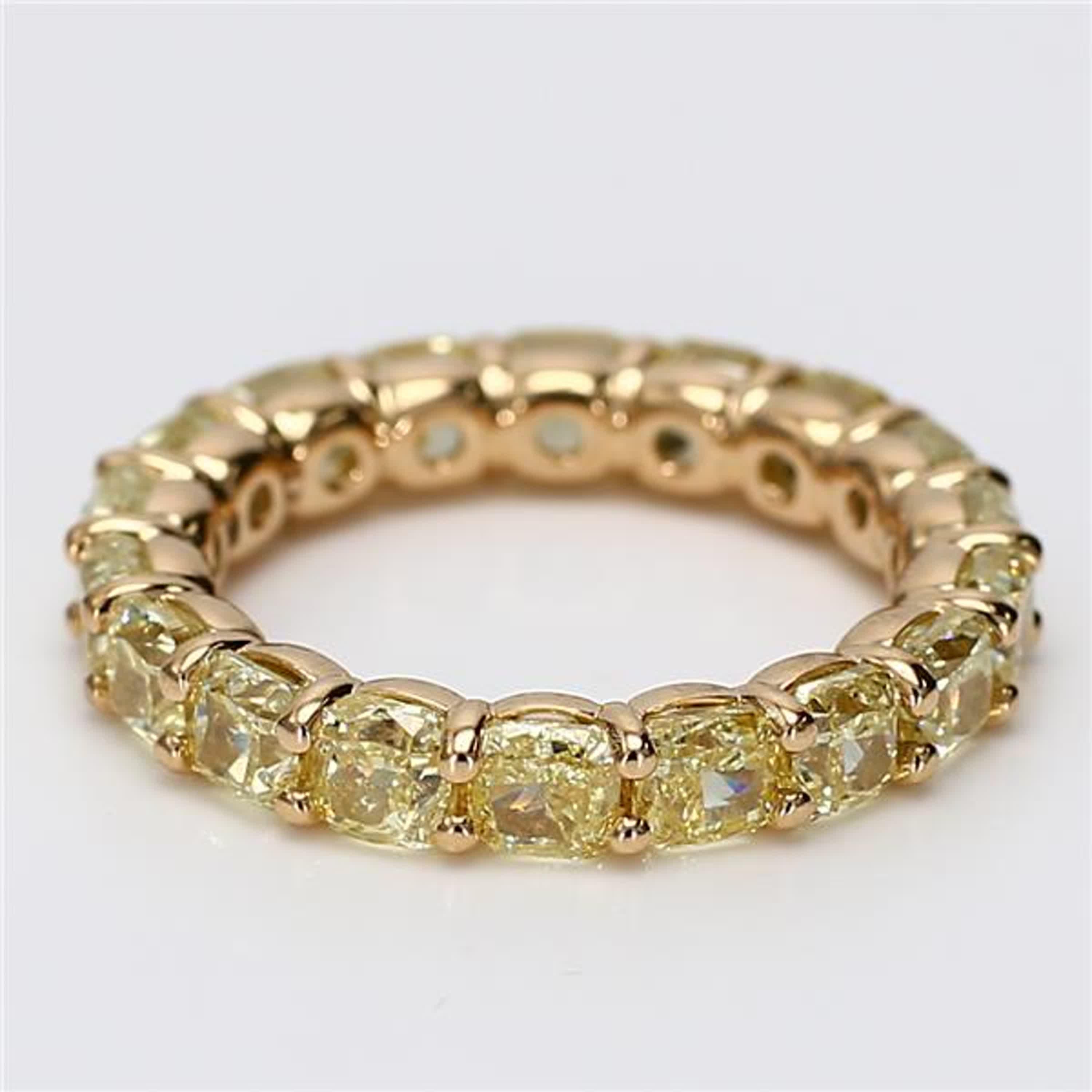 Natural Yellow Cushion Diamond 5.61 Carat TW Yellow Gold Eternity Band In New Condition For Sale In New York, NY