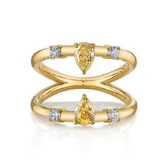 Anello a specchio con diamante giallo naturale in oro giallo 18 carati