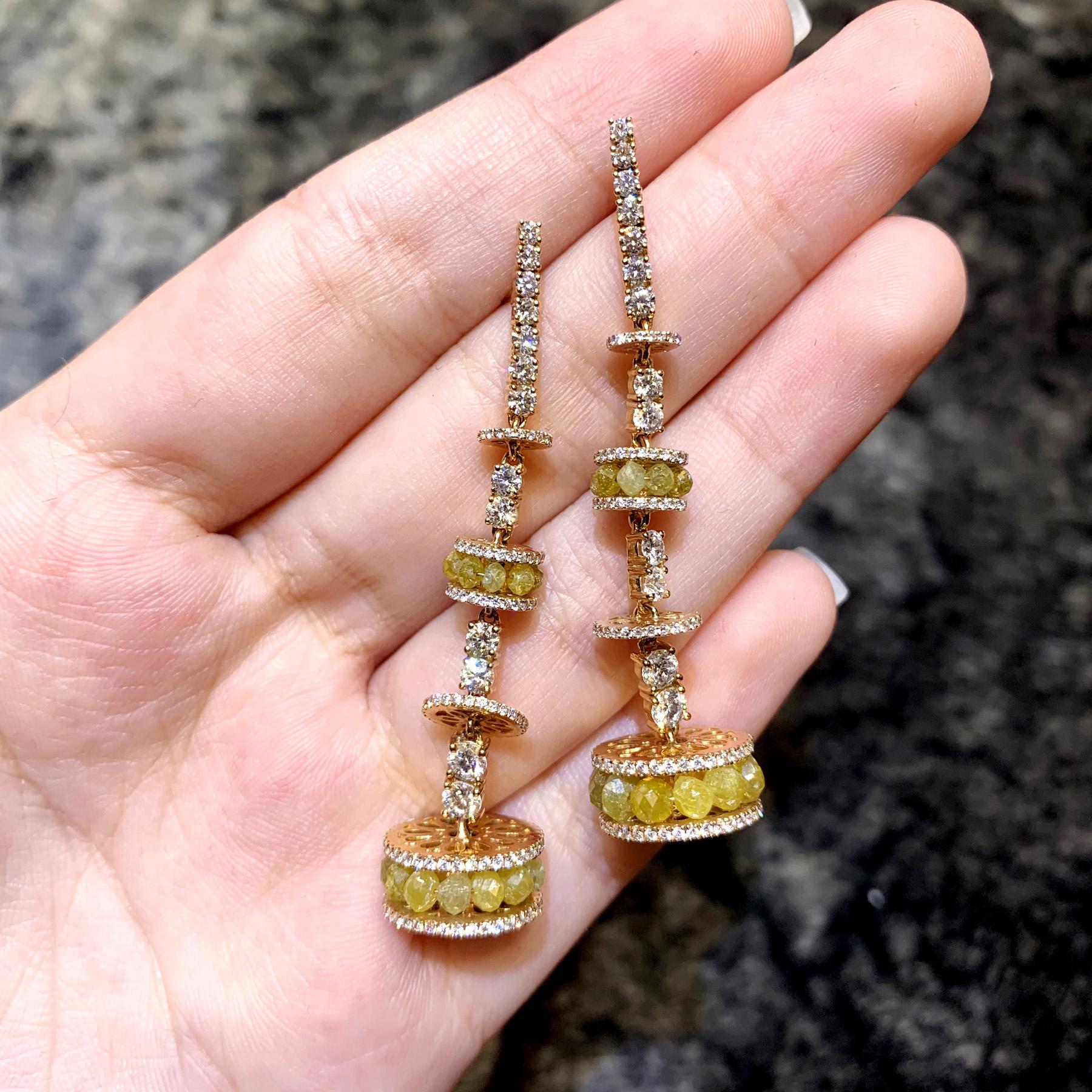 Natural Yellow Diamond Beads and Diamond Chandelier Earring In New Condition In Hung Hom, HK