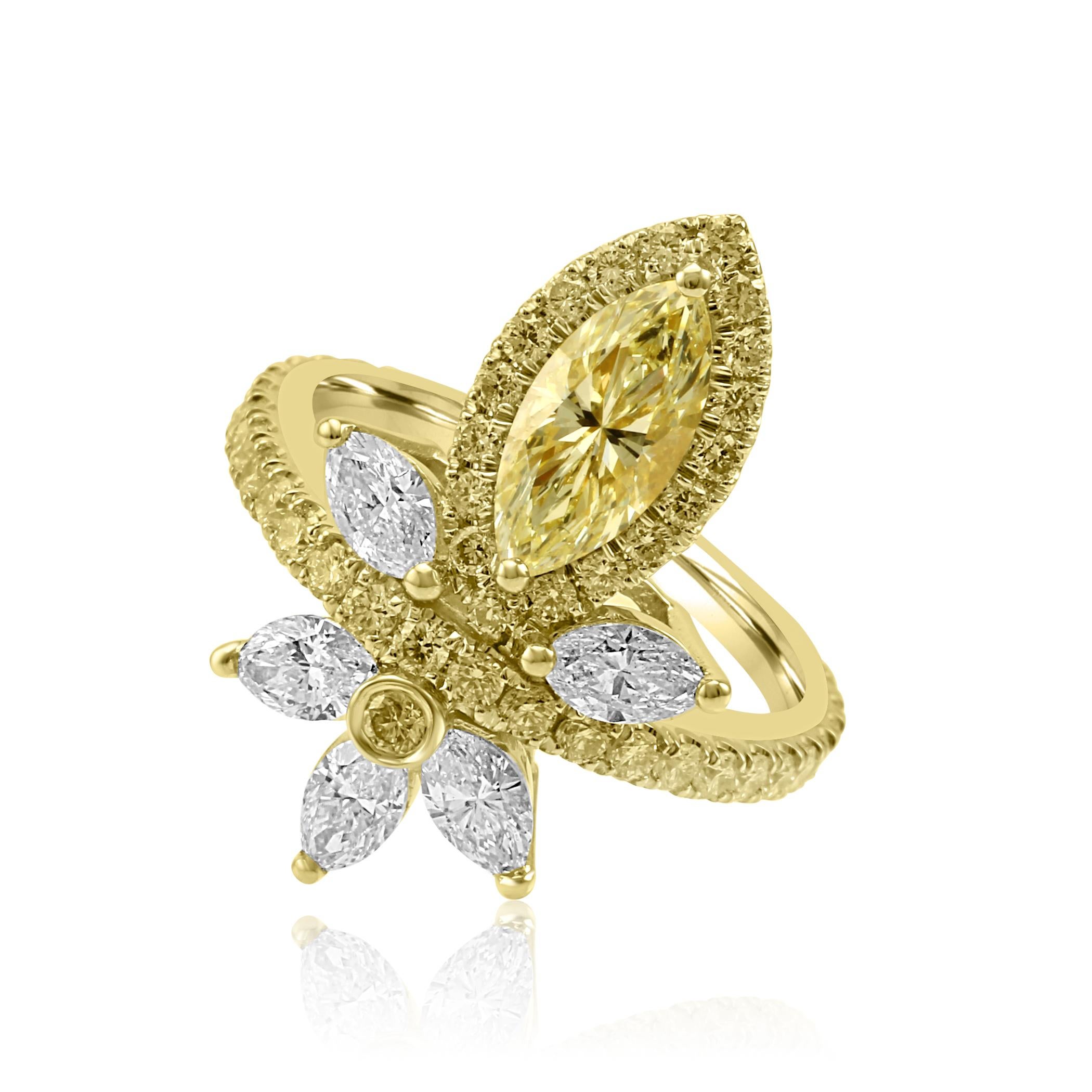 Marquise Cut Natural Yellow Diamond Marquise White Diamond Flower Fashion Cocktail Gold Ring