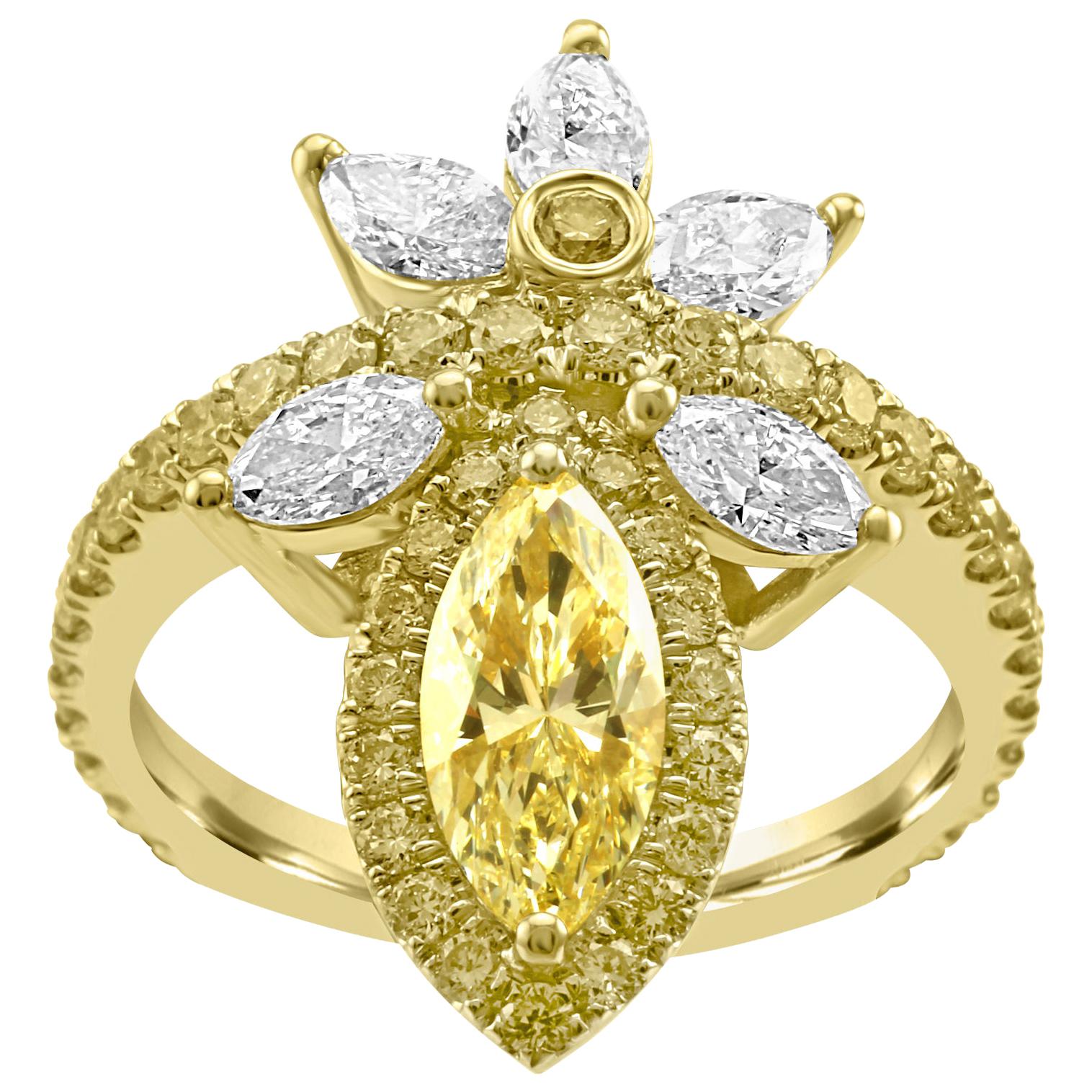Natural Yellow Diamond Marquise White Diamond Flower Fashion Cocktail Gold Ring