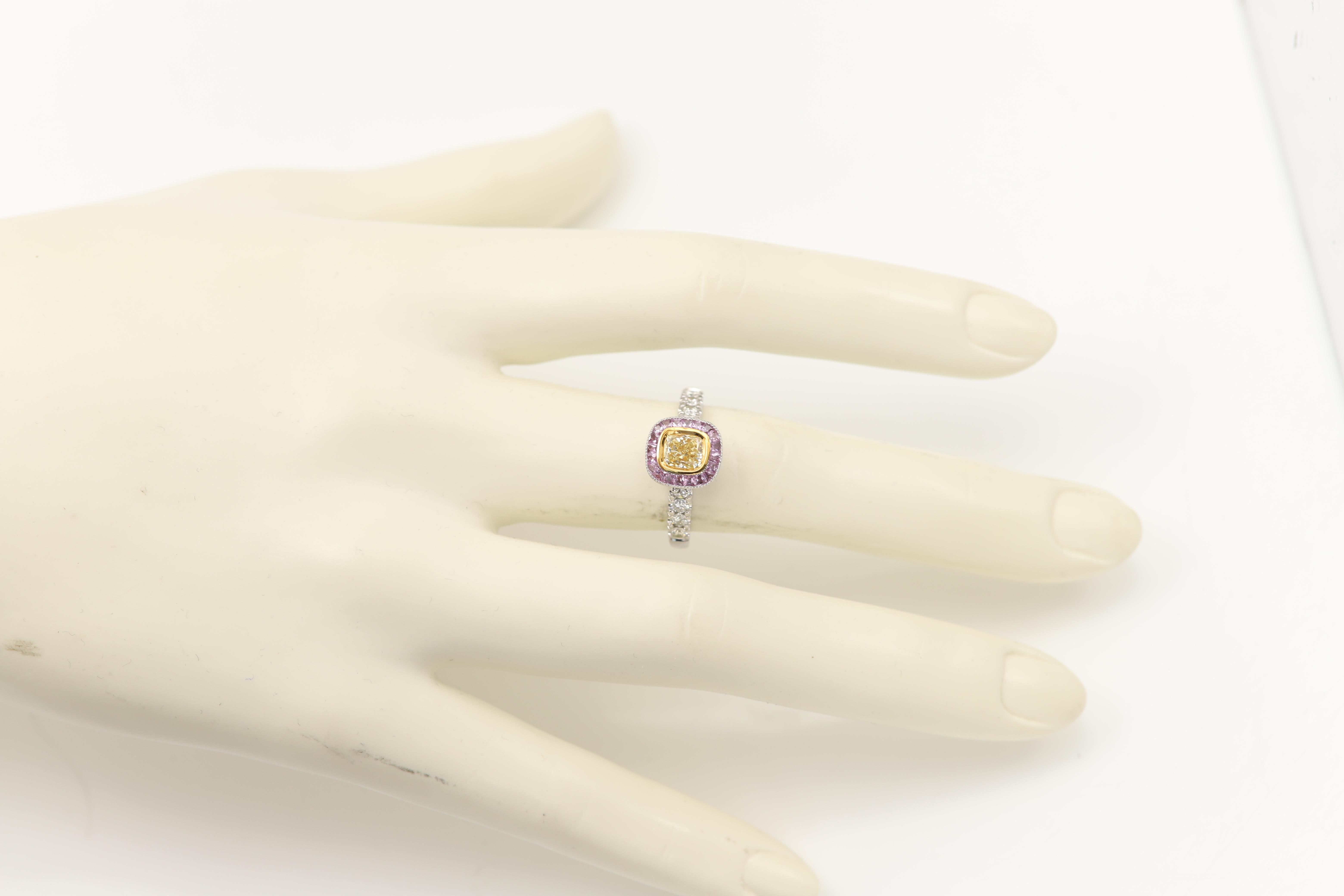 Natural Yellow Diamond Pink Sapphire ring 18 karat white gold Art Deco vintage For Sale 3