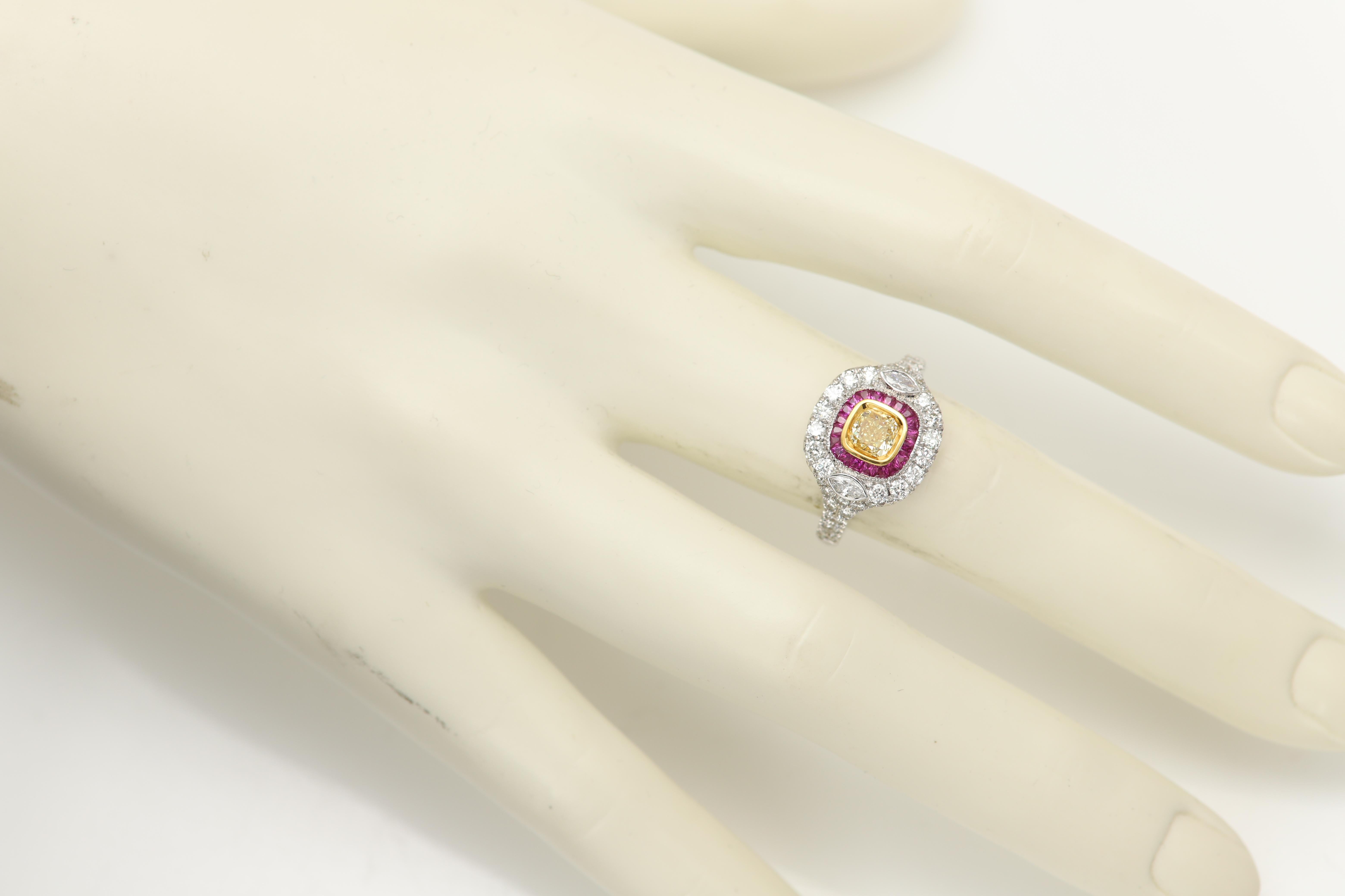 Art déco Nature Bague diamant jaune rouge or blanc Art Deco vintage 18 Karat en vente