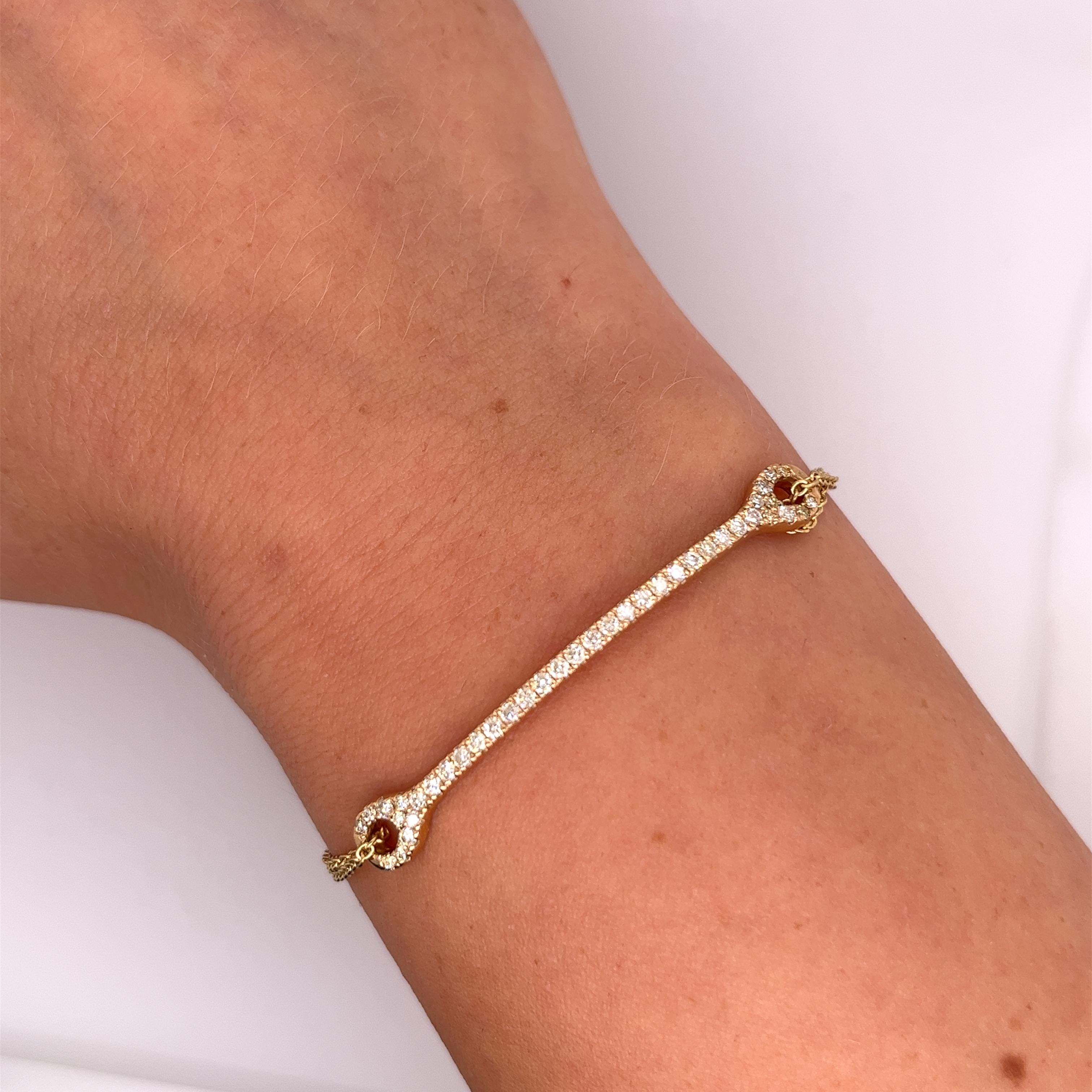 Natural Yellow Diamonds Bar Bracelet in 14ct Yellow Gold In New Condition For Sale In London, GB