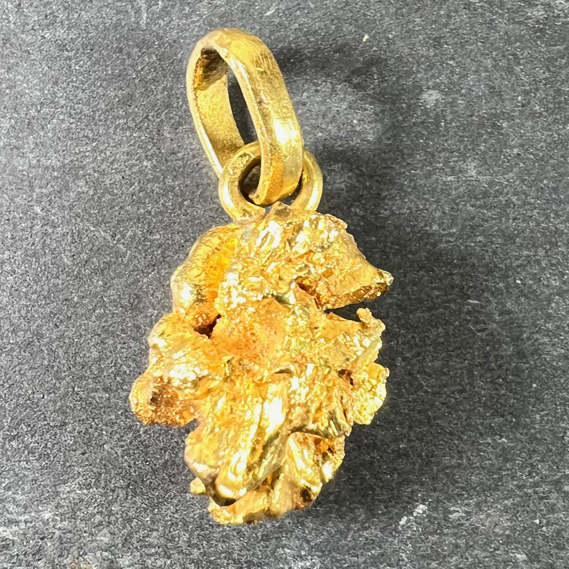 Natural Yellow Gold Nugget 18K Charm Pendant In Good Condition In London, GB