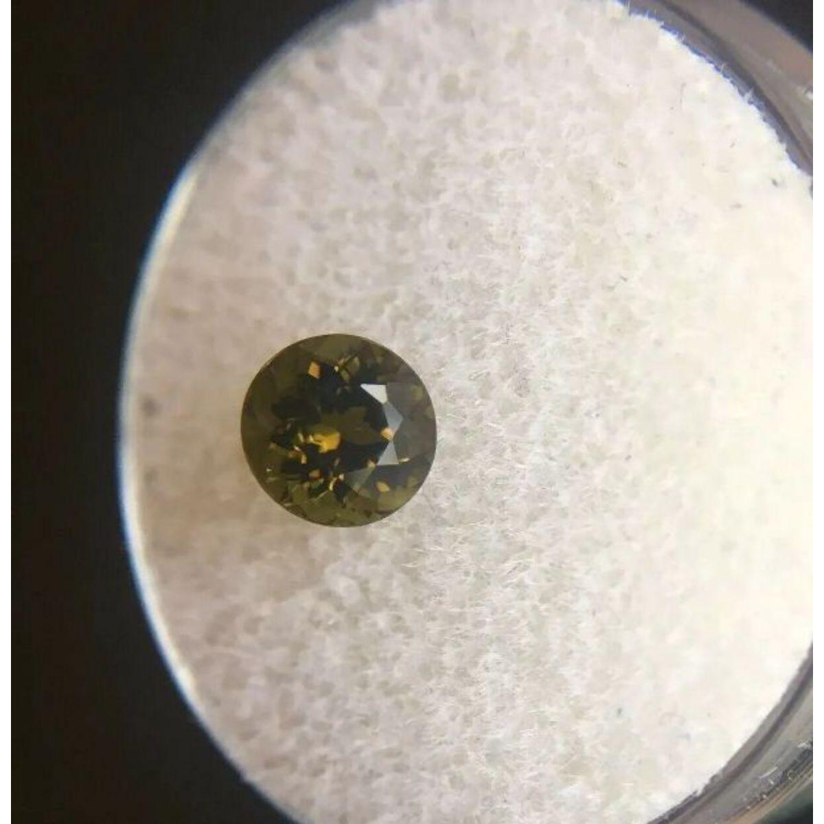 Tourmaline naturelle jaune verte chromée de 0,86 carat, taille ronde rare Neuf - En vente à Birmingham, GB