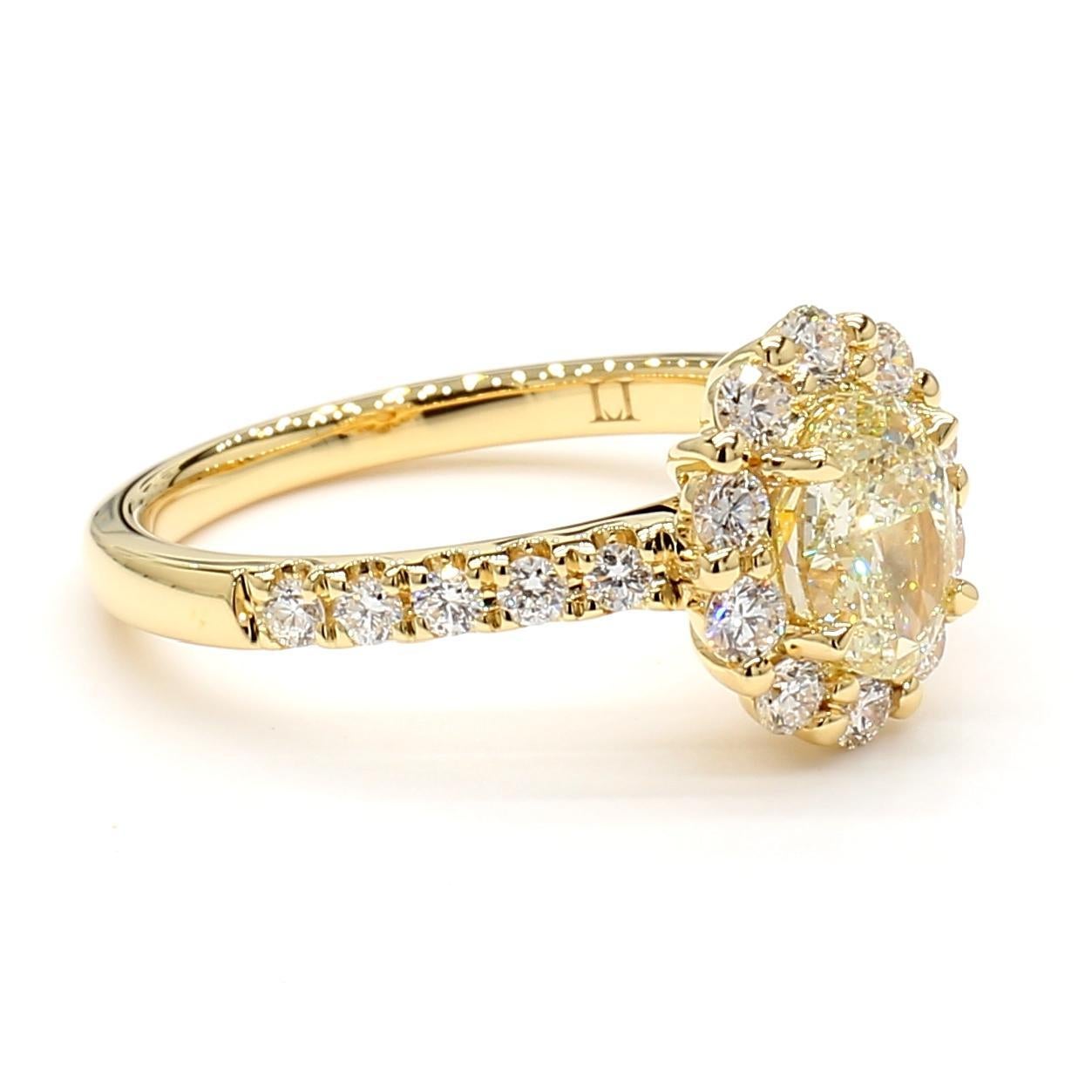 Anillo de cóctel de oro amarillo de 1,25 quilates TW, ovalado natural amarillo y diamante blanco Corte oval en venta