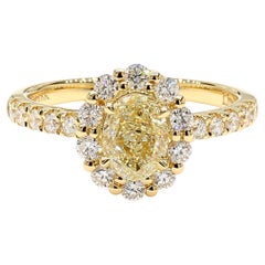 Anillo de cóctel de oro amarillo de 1,25 quilates TW, ovalado natural amarillo y diamante blanco