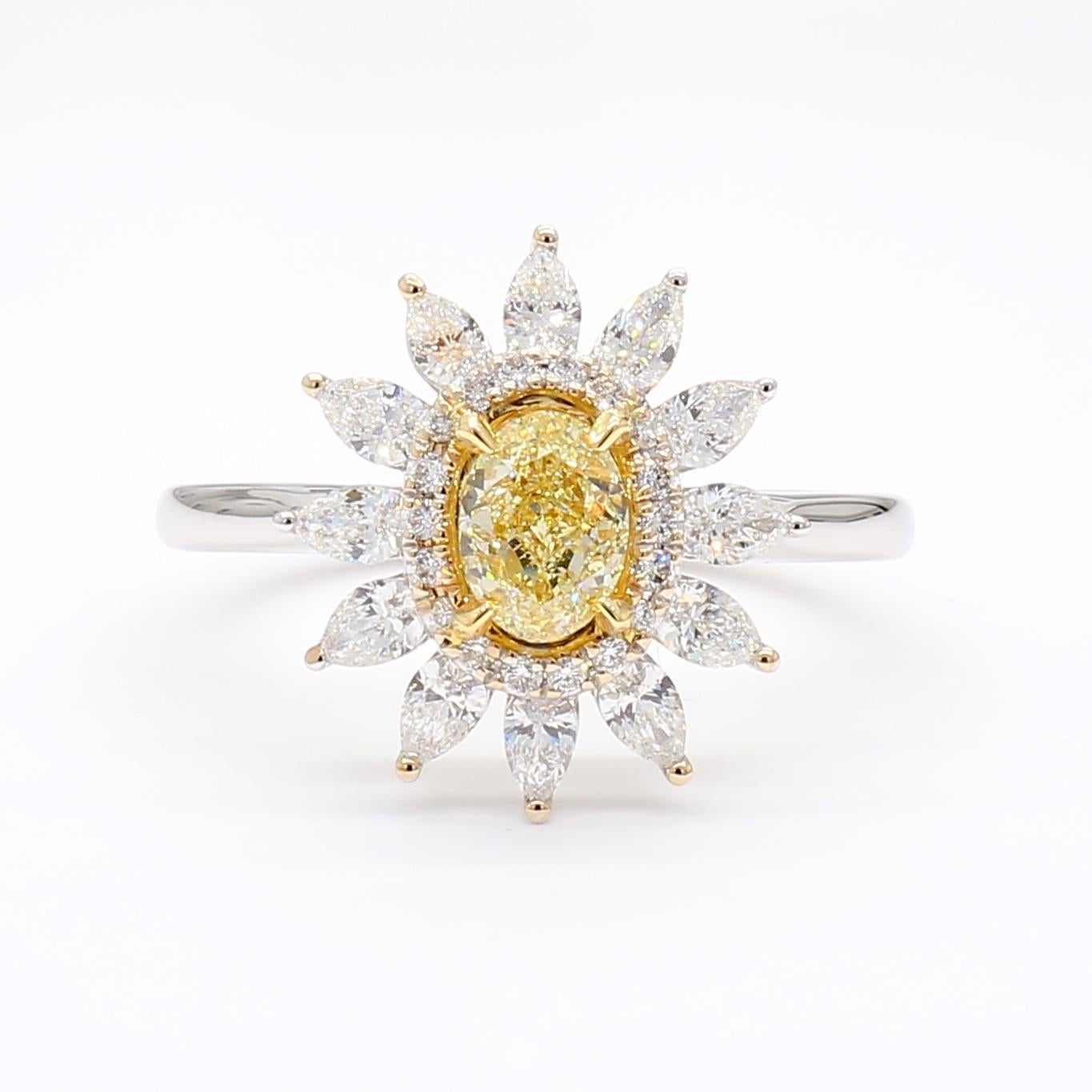 Contemporain Bague cocktail en or jaune naturel et diamants blancs et ovales de 1.46 carats poids total en vente