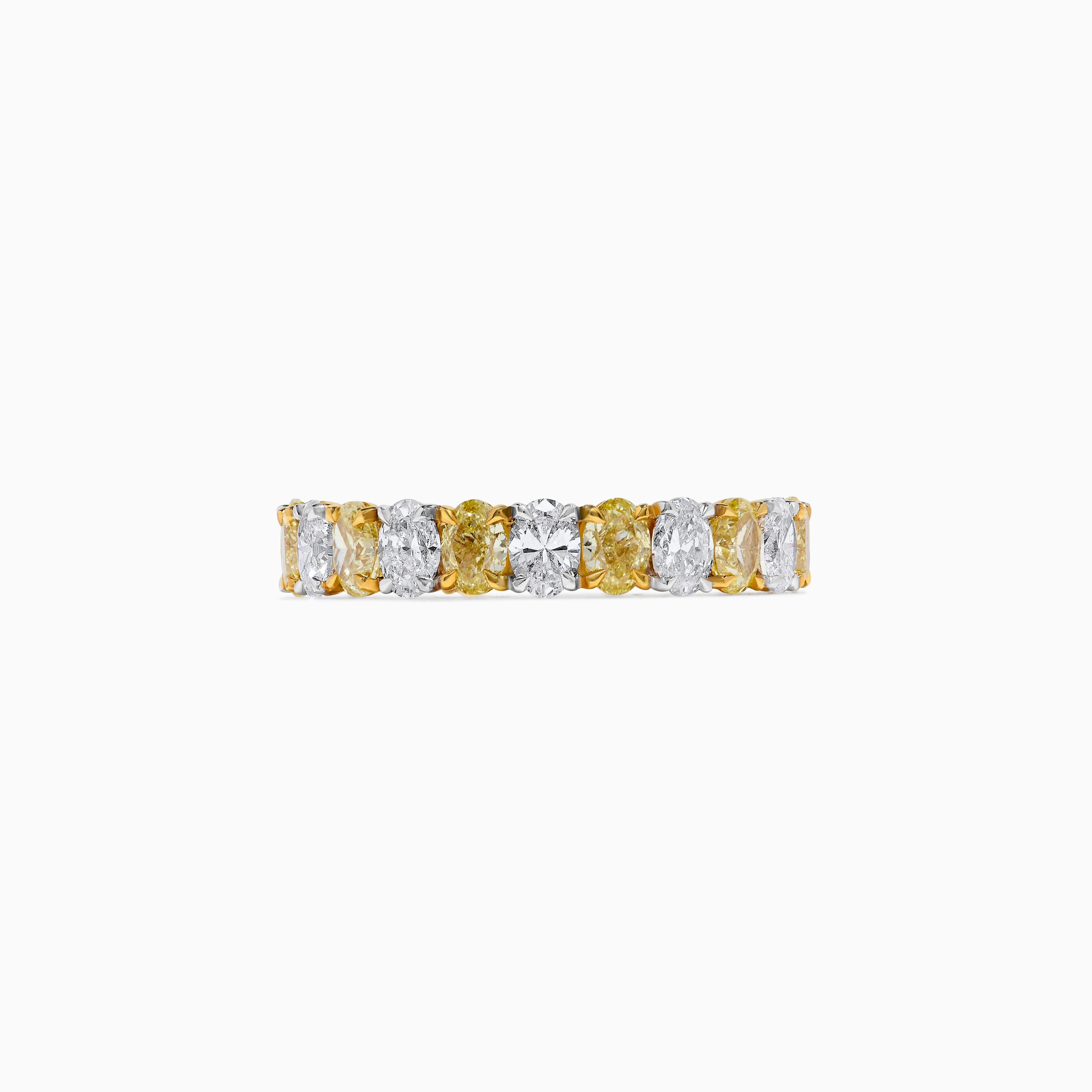 Contemporary Natural Yellow Oval and White Diamond 4.32 Carat TW Gold Eternity Band For Sale