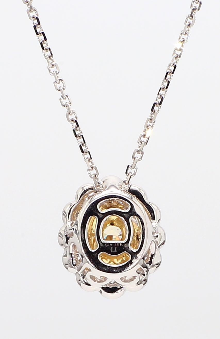 Pendentif en or jaune naturel ovale de 1,07 carat poids total Neuf - En vente à New York, NY