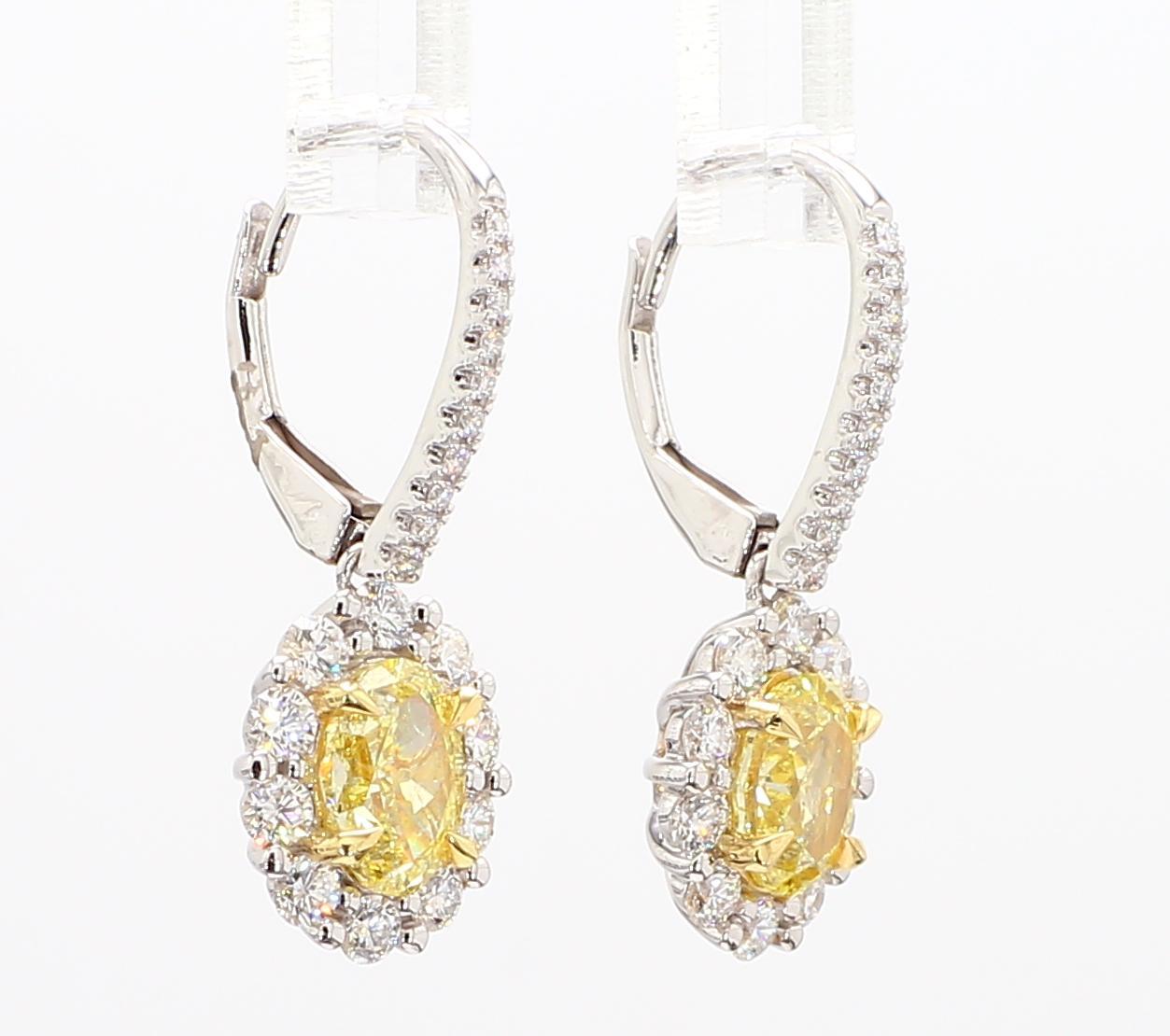 Pendientes de gota de oro amarillo natural con diamante oval de 2.19 quilates TW Corte oval en venta