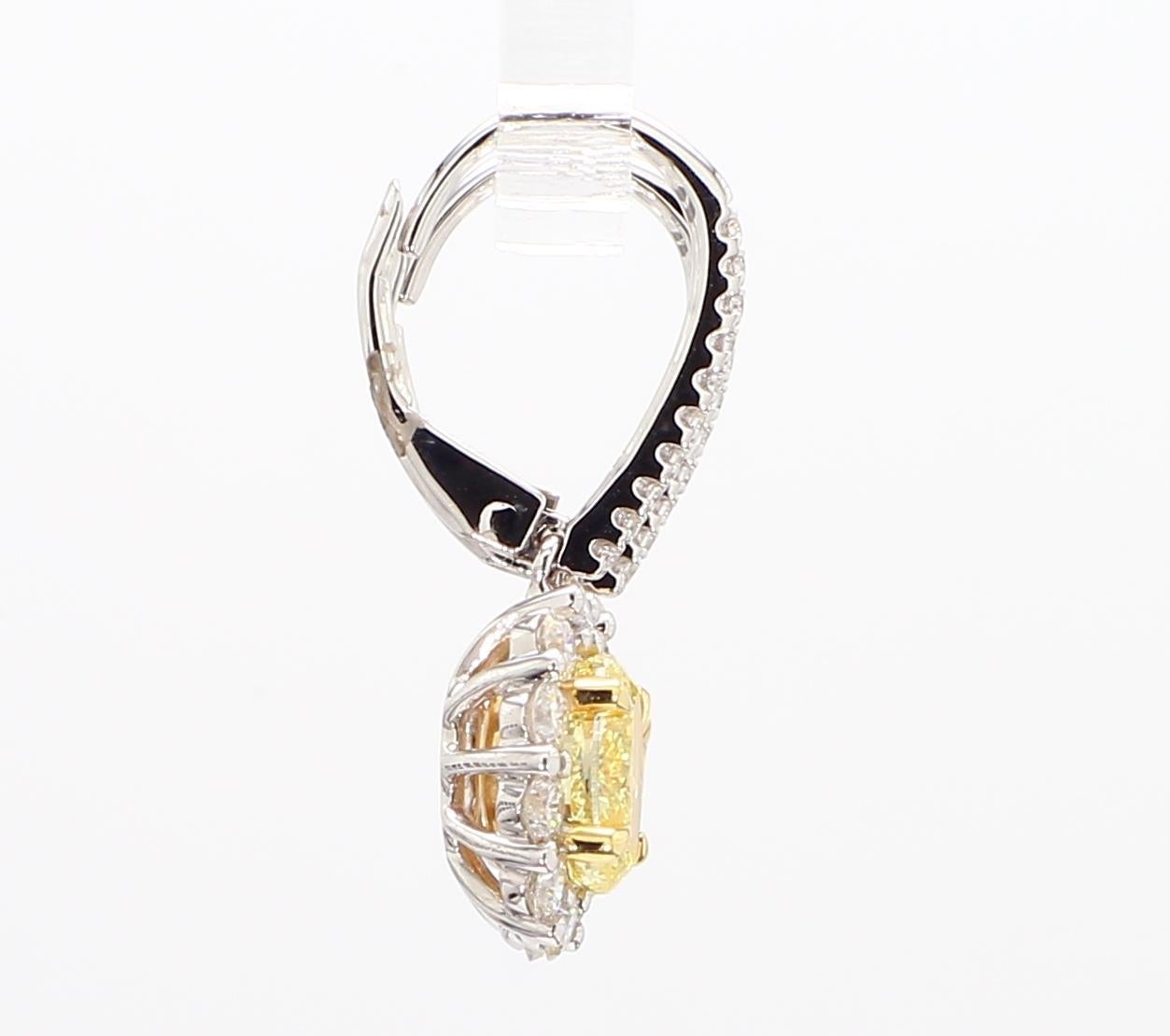Pendientes de gota de oro amarillo natural con diamante oval de 2.19 quilates TW en Nuevo estado para la venta en New York, NY