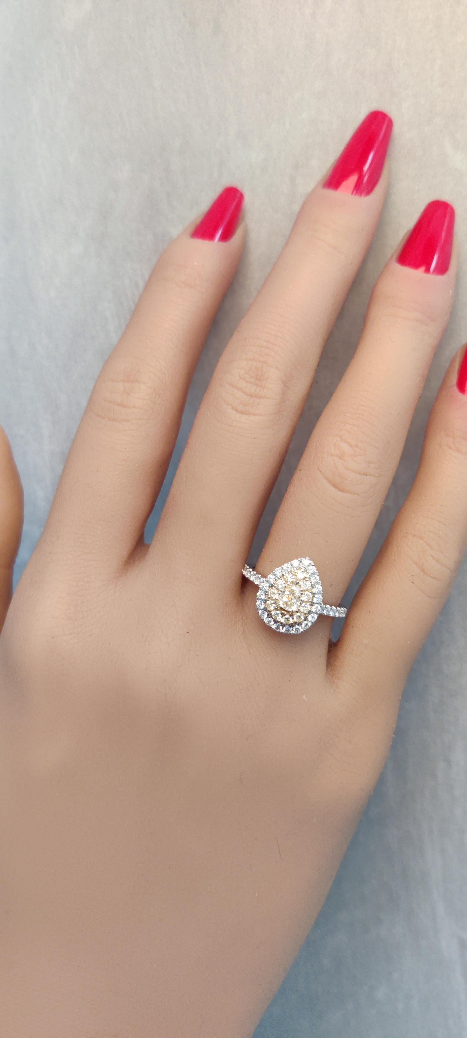 Natürliche gelbe Birne und weißer Diamant .85 Karat TW Gold Cocktail Ring im Zustand „Neu“ im Angebot in New York, NY