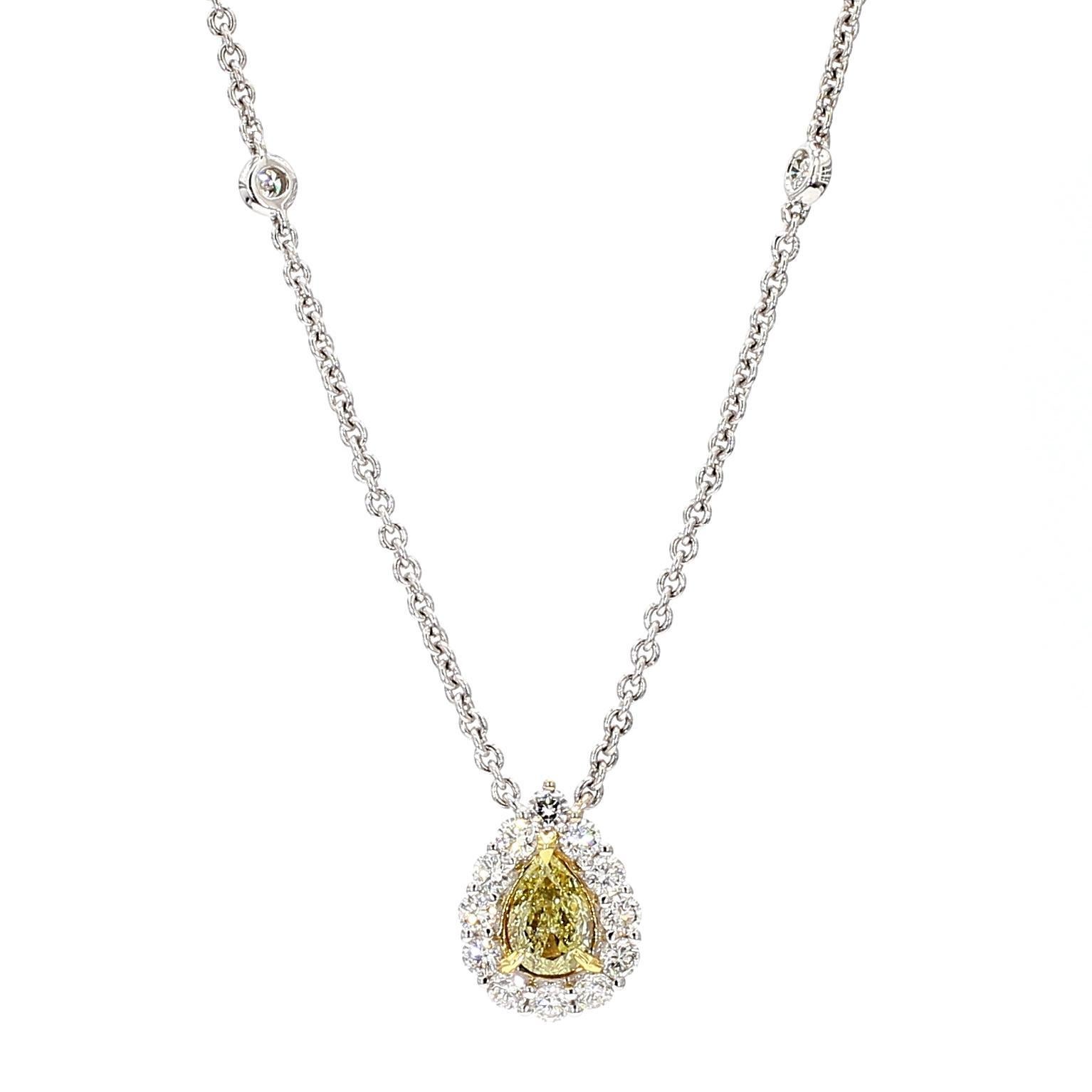 Collar de Gota de Oro con Diamante Pera Amarillo Natural de 0,82 Quilates TW Corte pera en venta