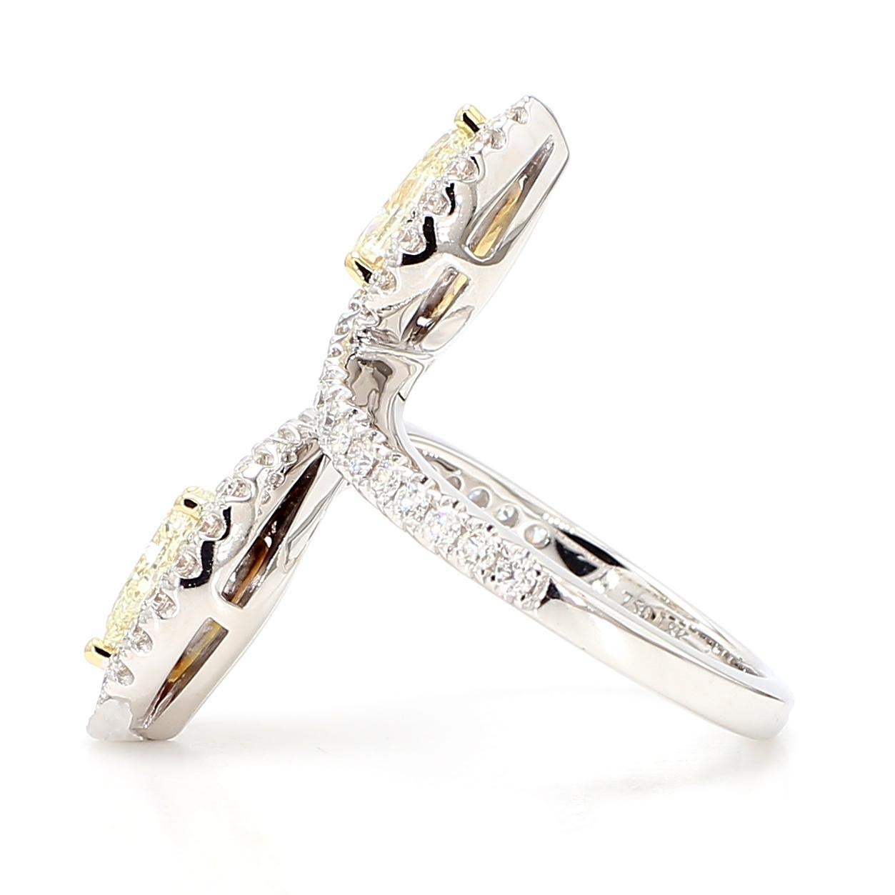 Anillo de cóctel de oro con diamante pera amarillo natural de 2.15 quilates Tw Contemporáneo en venta