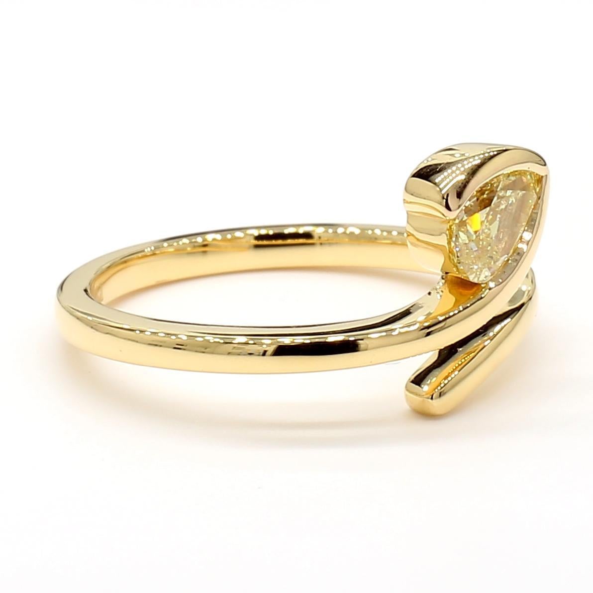 Pear Cut Natural Yellow Pear Diamond .50 Carat TW Yellow Gold Cocktail Ring For Sale