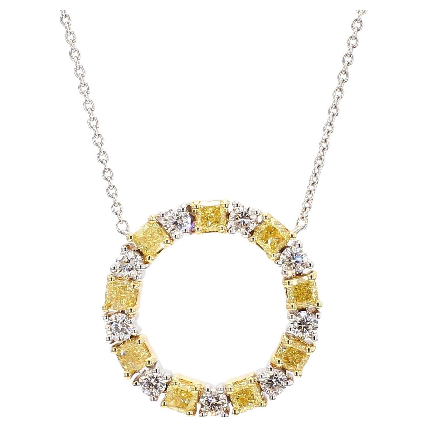 Ciondolo a cerchio in oro giallo naturale con diamante bianco e radiante da 1.47 carati TW