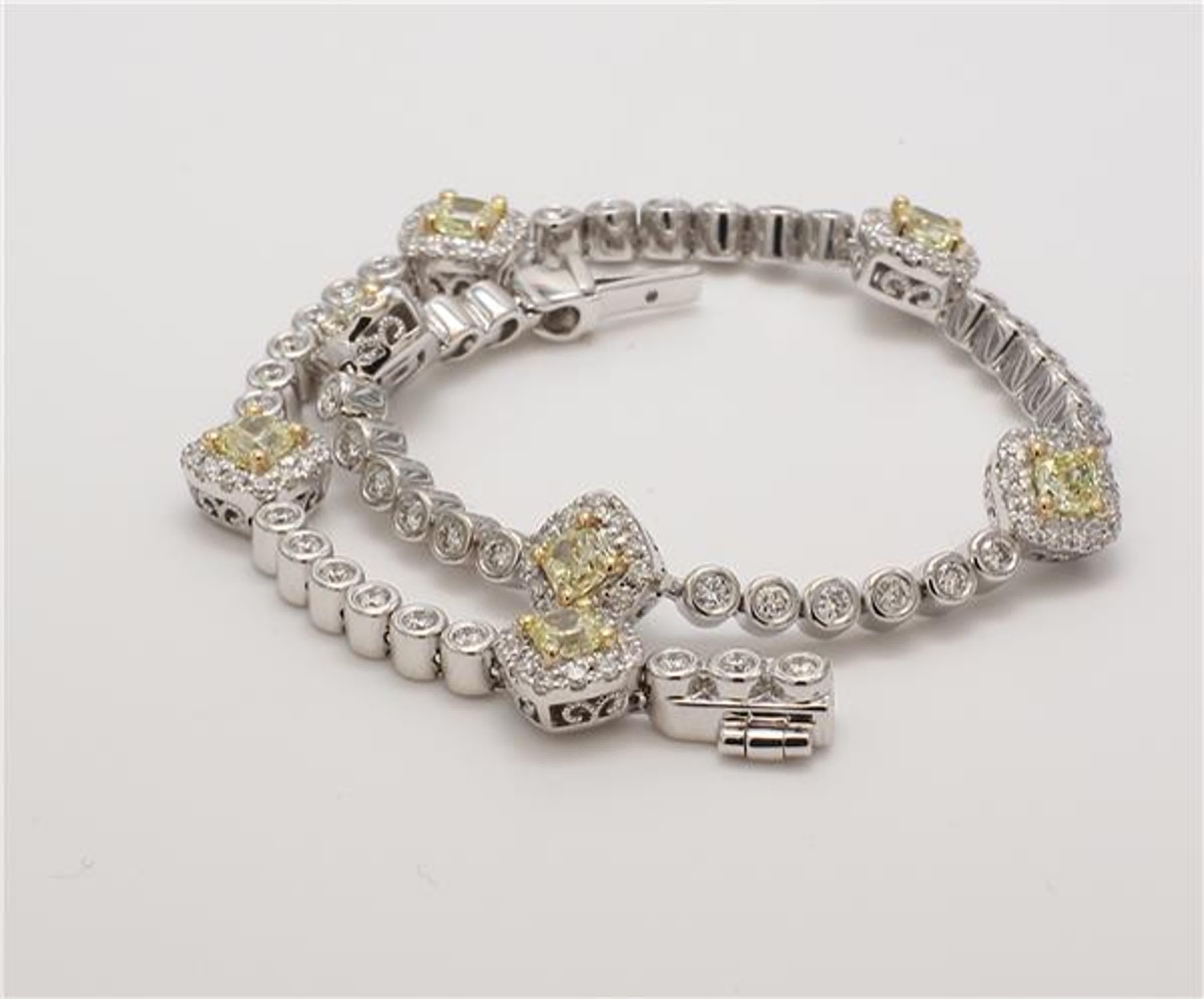 Natural Yellow Radiant and White Diamond 2.87 Carat TW Gold Bracelet In New Condition In New York, NY