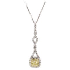 Pendentif en or jaune radiant et diamant blanc de 54 carat TW