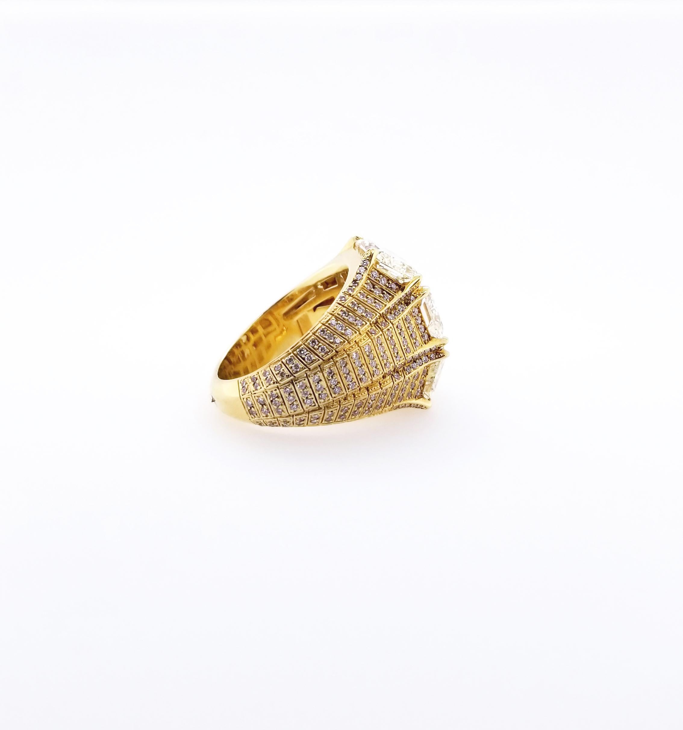 Modern Natural Yellow Radiant Cut Diamond Ring For Sale