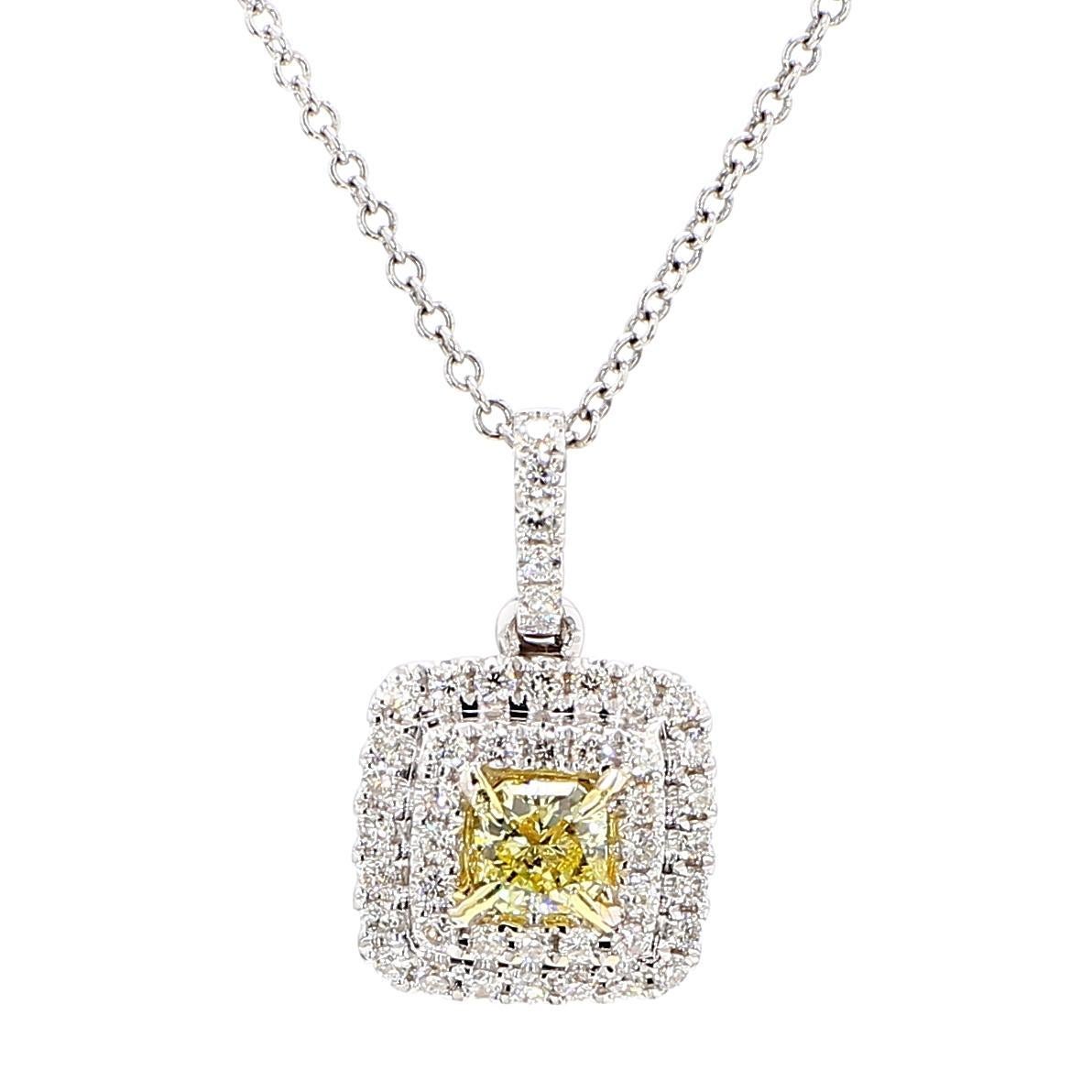 Contemporain Pendentif en or jaune radiant naturel de 0,44 carat poids total en vente
