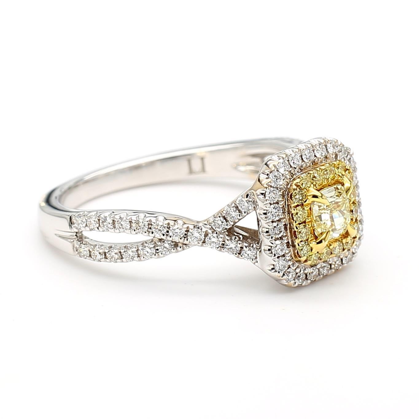 Taille radiant Bague cocktail en or jaune radiant naturel de 0.58 carat poids total en vente