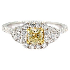 Anello Cocktail in oro giallo naturale con diamante radiante da 0.98 carati TW
