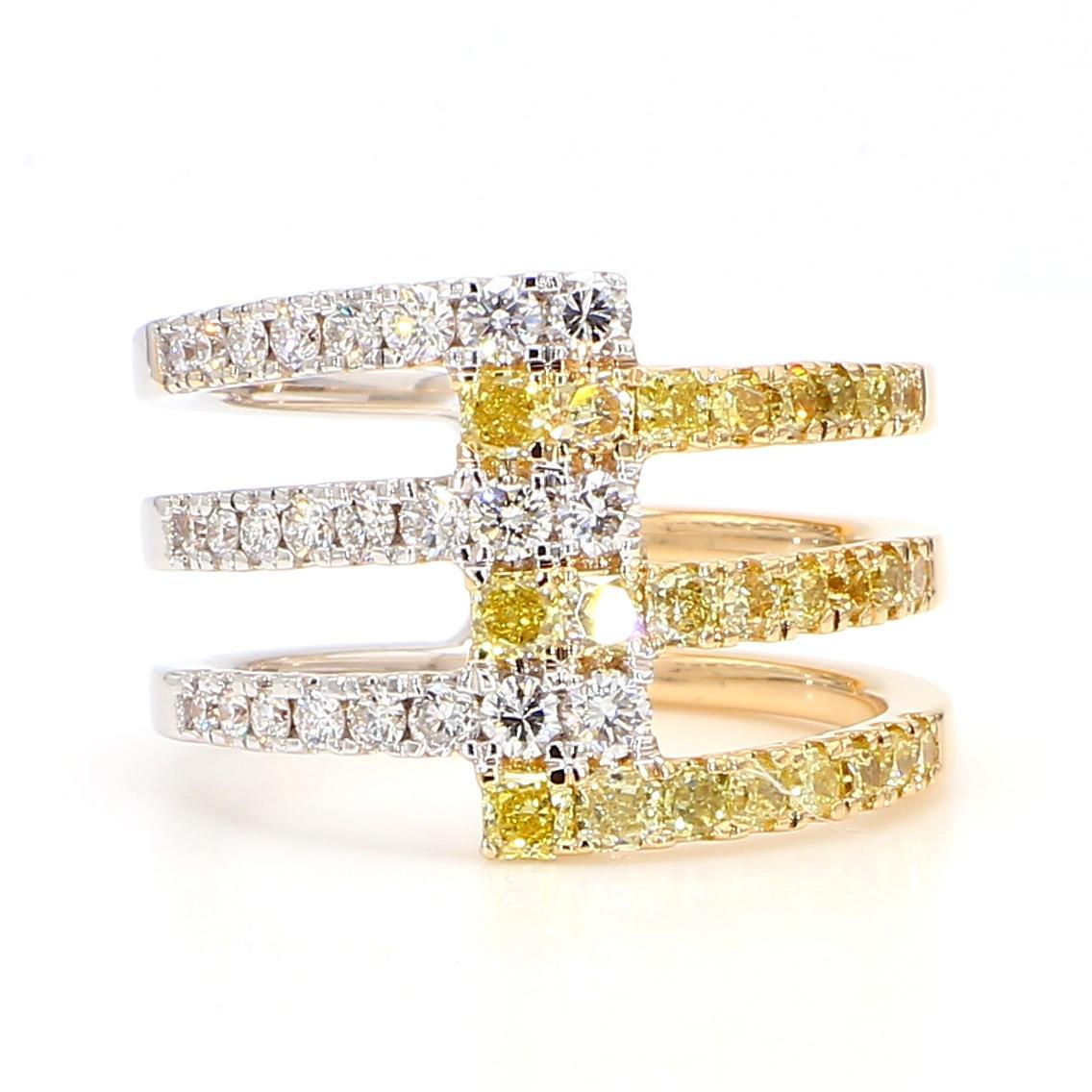 Anillo de cóctel de oro con diamante radiante amarillo natural de 1.23 quilates TW Contemporáneo en venta